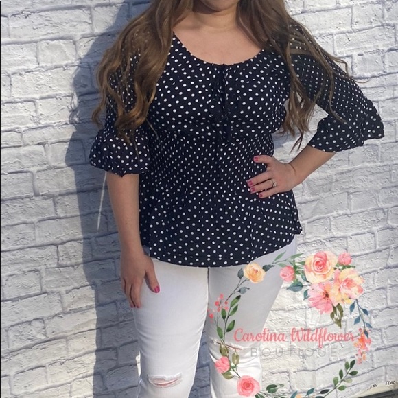 Tops - SOLD OUT! 50% off sale! Navy polka dot top